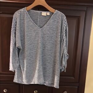 Chicos size 3 Striped V-Neck Women's Top with rouged shoulders and sleeves